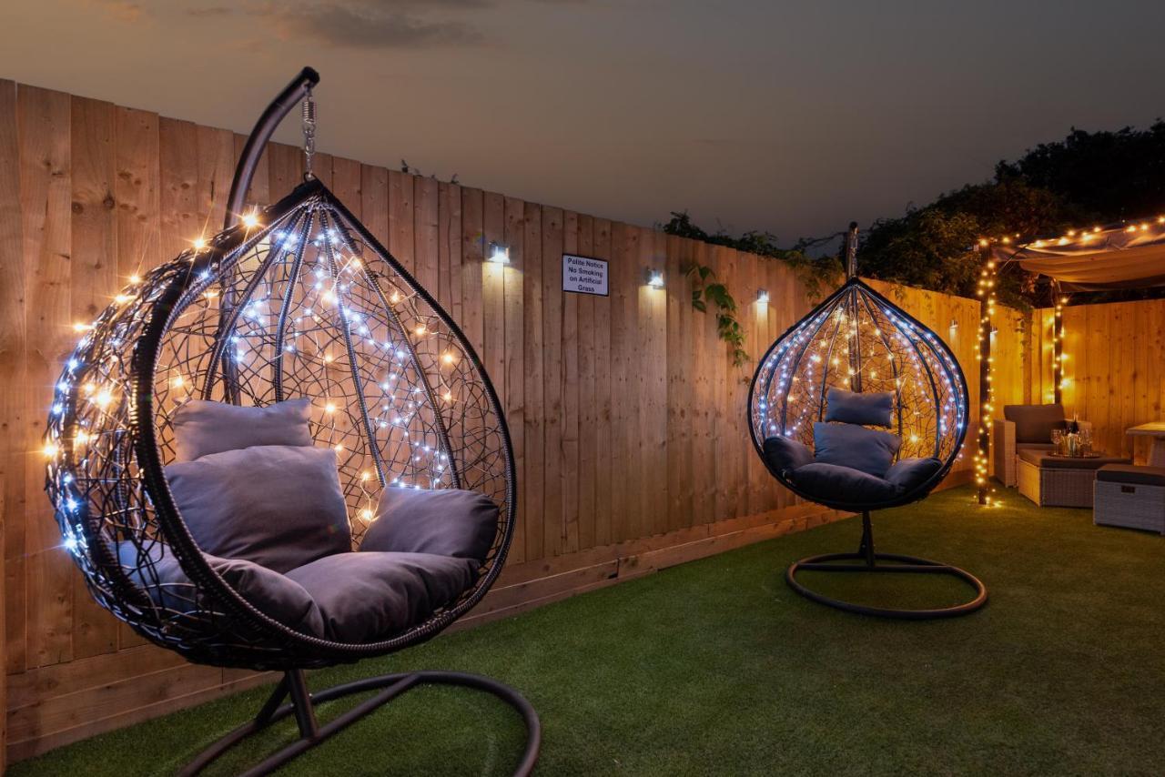 Exquisite Cardiff Apartments- With Garden Lounge & Games Room 외부 사진